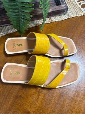 SARTO By Franco Sarto Bright Yellow Croc-Embossed Slide Sandals